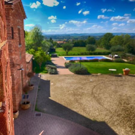 Casale Cardini Guest House Foiano Della Chiana Eksteriør bilde