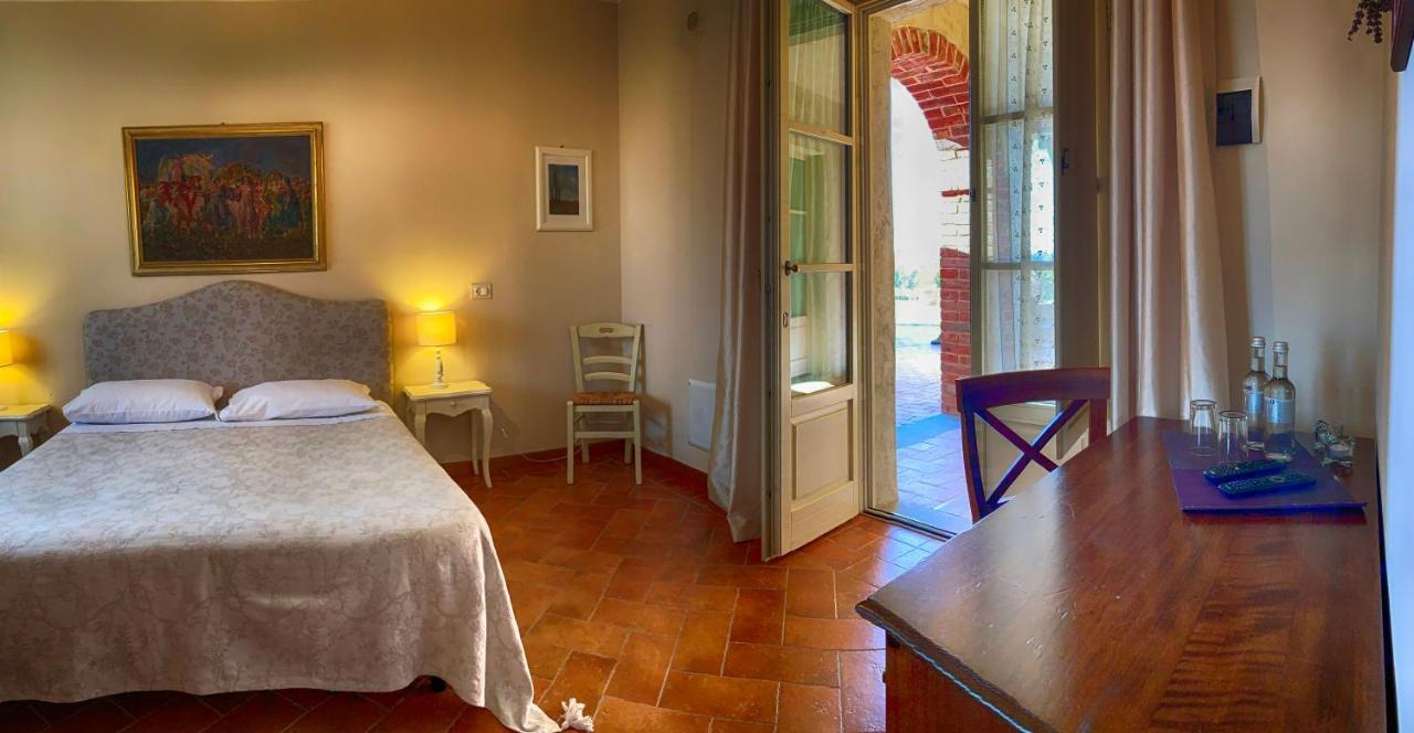 Casale Cardini Guest House Foiano Della Chiana Eksteriør bilde
