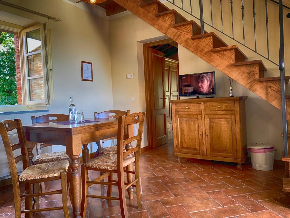 Casale Cardini Guest House Foiano Della Chiana Eksteriør bilde